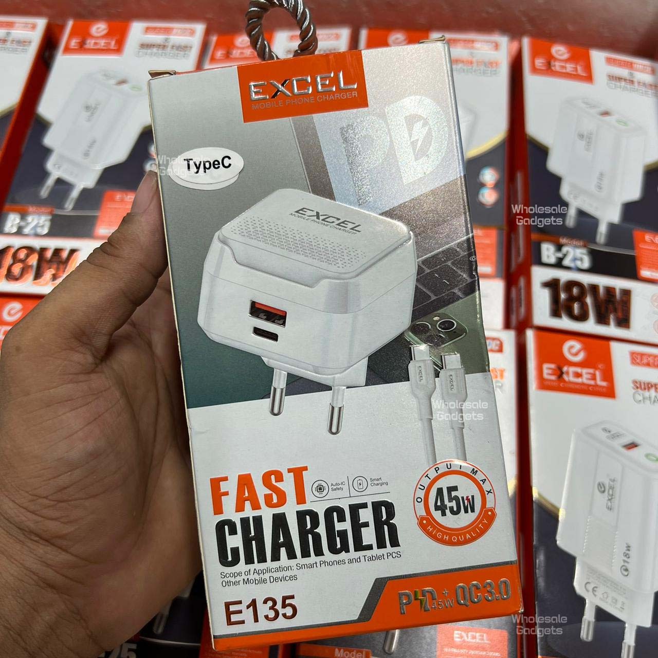FAST CHARGER EXCEL E-135