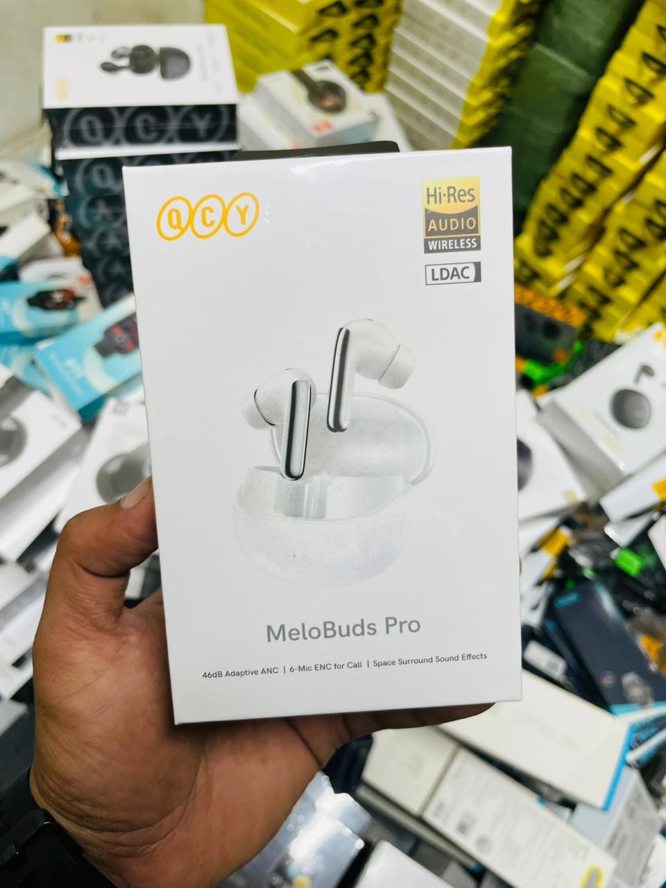 Qcy Melobuds Pro Ht08 (-46dB adaptive Anc with 6-mic ENC for Call