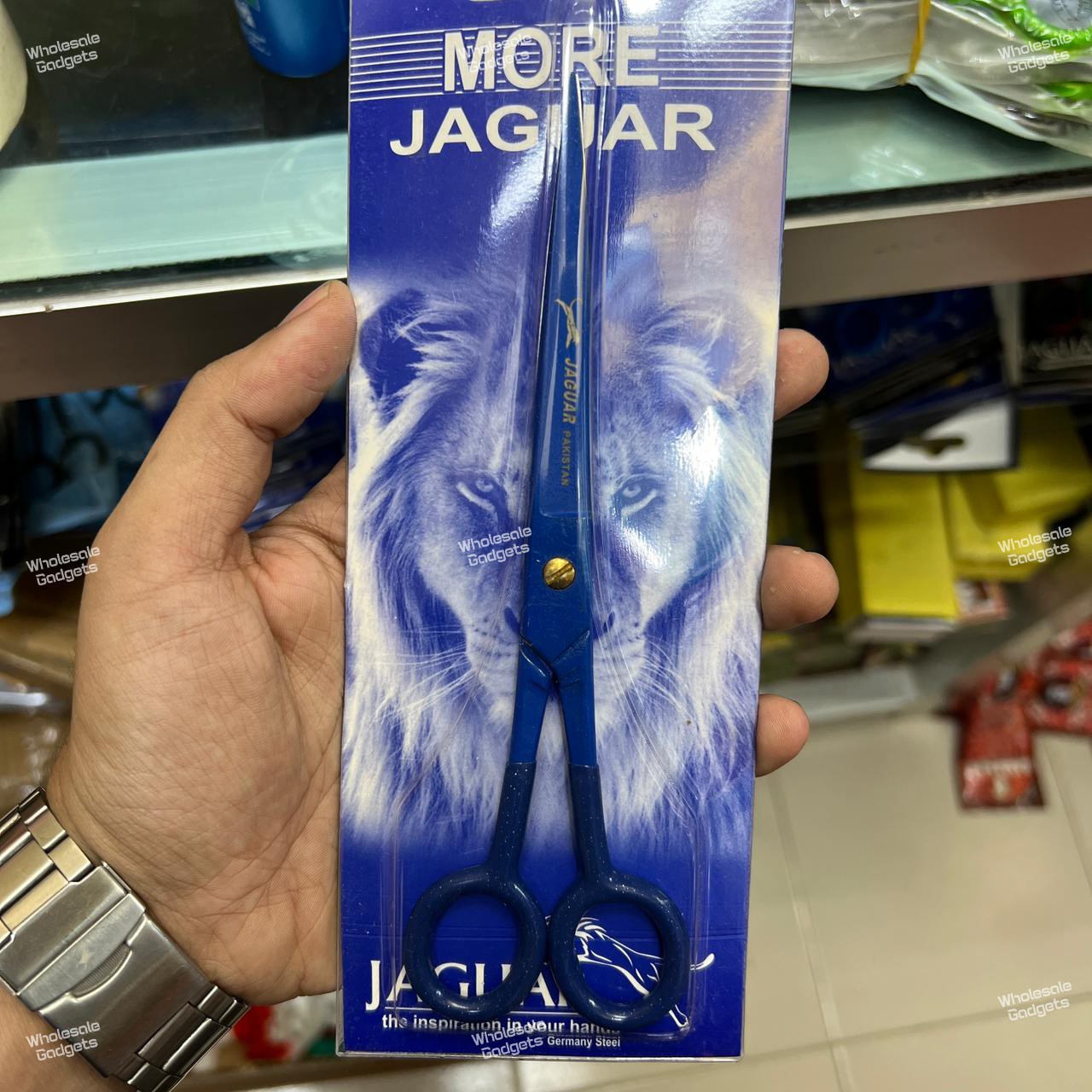 MORE JAGUAR brand hair-cutting scissors